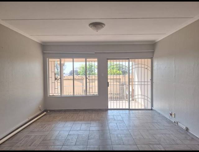 2 BEDROOM PROPERTY TO RENT IN DALPARK EXT 1
